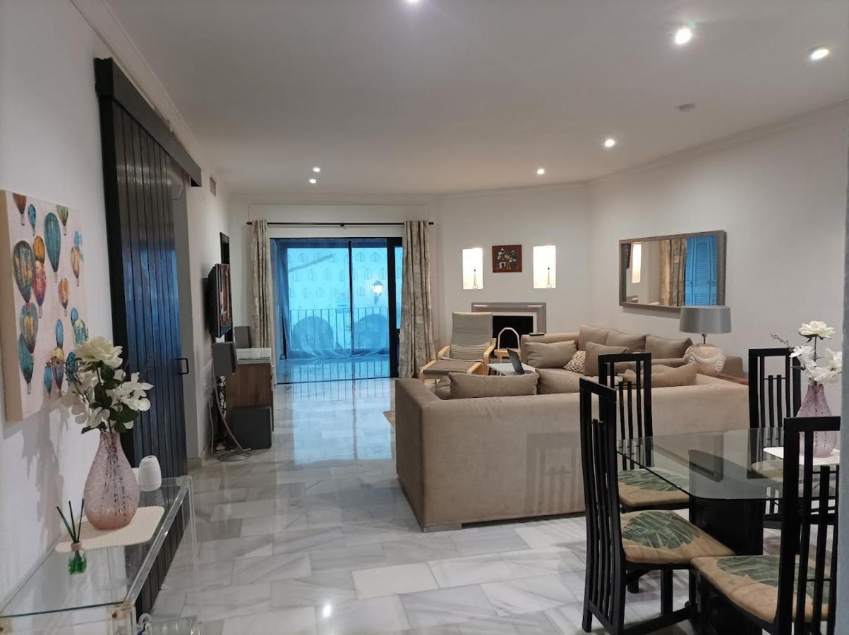 Appartement Large 2 Bed Apt Puerto Banus Marina Private Parking
